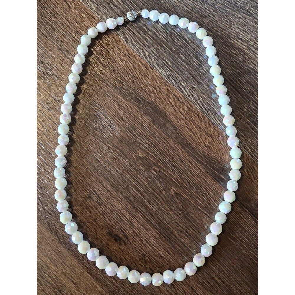 White Aurora Borealis Faceted Glass Bead Necklace Iridescent Faux Silver Clasp - Picture 3 of 6